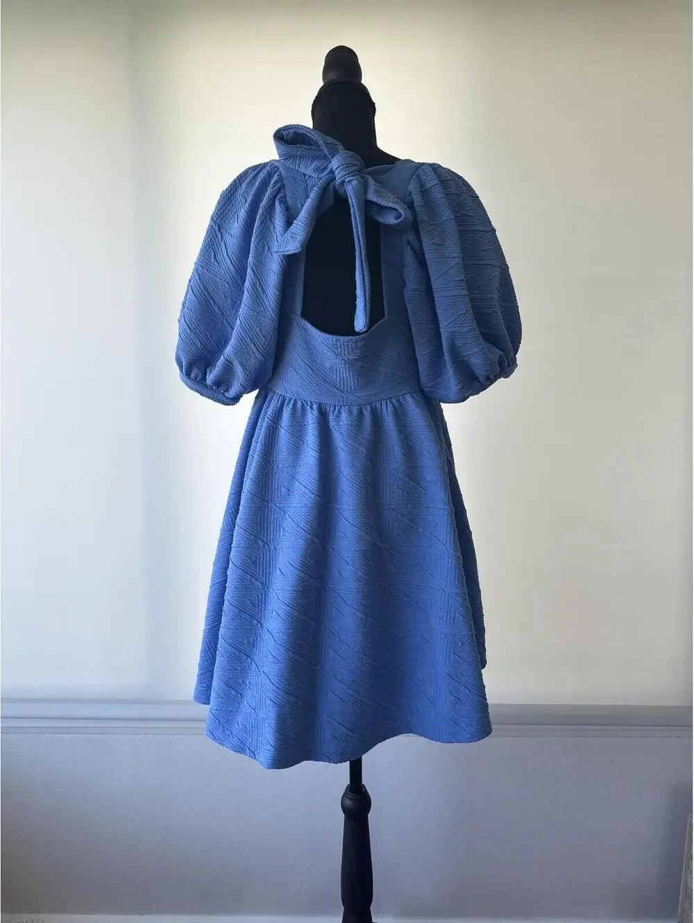 Free People Blue Mini Dress M Puff Sleeve Textured Open Back Tie - Picture 4 of 8